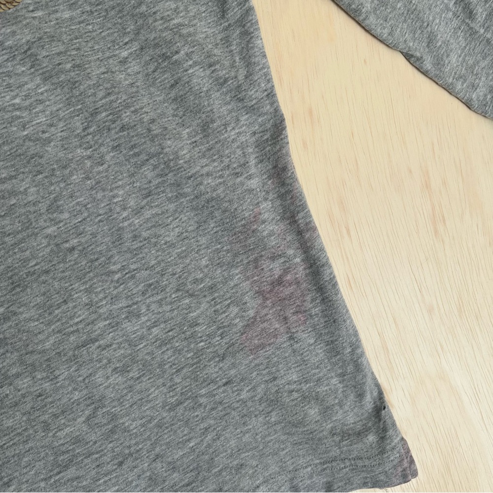 Gray PINK T- Shirt with Gold leaf design - Picture 4 of 6